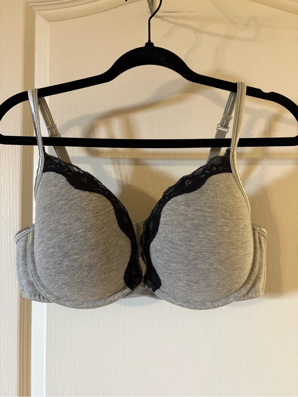 Cacique Gray Bra with Black Lace Trim Lane Bryant 40D